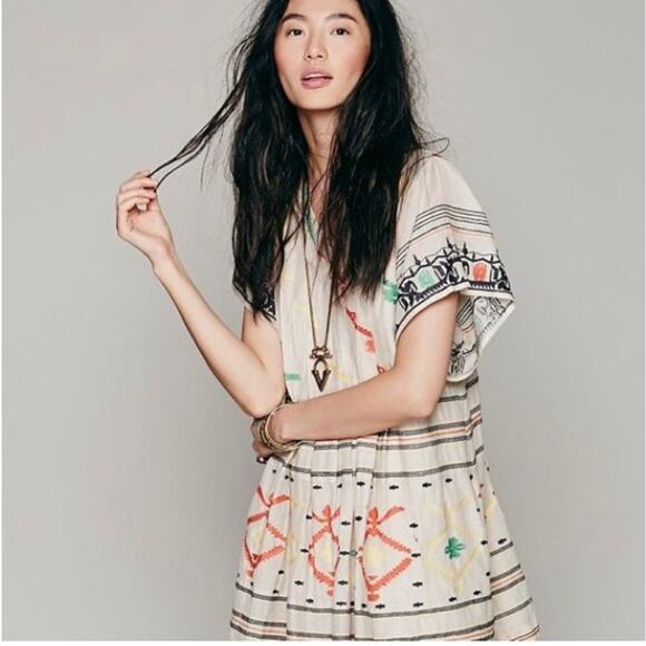 Free‎ People New Romantics Rio Embroidered Pleated Boho Mini Dress Cream Medium - Picture 1 of 16